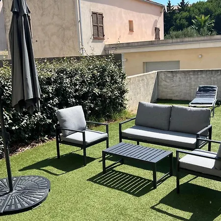 T2 - Rez-de-jardin, Proche Et Commerces Lejlighed