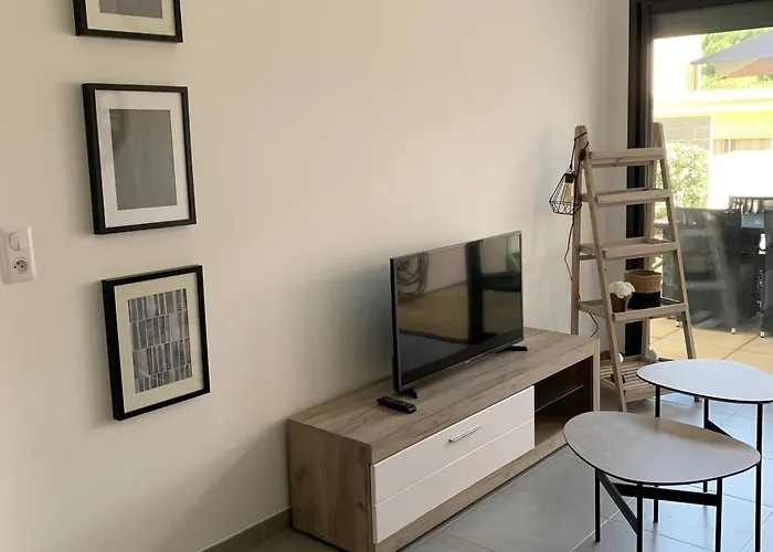 T2 - Rez-de-jardin, Proche Et Commerces 公寓